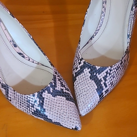 Marc Fisher Ltd Python Print Block Heels - Picture 2 of 13